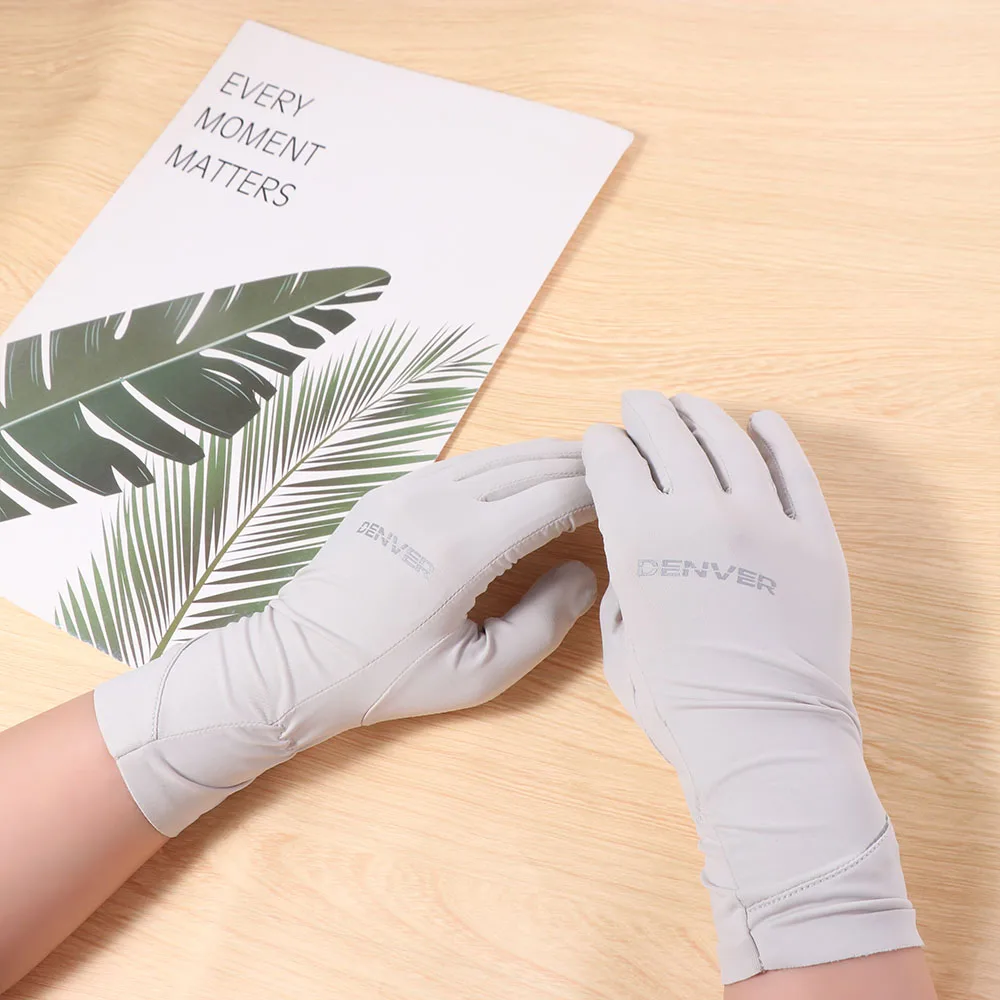 Ice Silk Long Sunscreen Gloves Elastic Touch Screen Touch Screen Ice Silk Gloves Breathable Thin Cycling Driving Gloves
Ice Silk Long Sunscreen Gloves Elastic Touch Screen Touch Screen Ice Silk Gloves Breathable Thin Cycling Driving Gloves