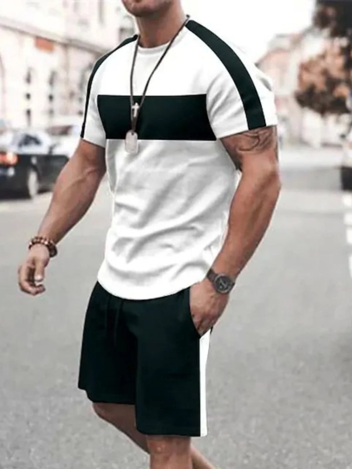 Мужской комплект: футболка с принтом и шорты, с круглым вырезом, удлиненные, повседневная спортивная одежда, осенняя коллекция
Мужской комплект: футболка с принтом и шорты, с круглым вырезом, удлиненные, повседневная спортивная одежда, осенняя коллекция