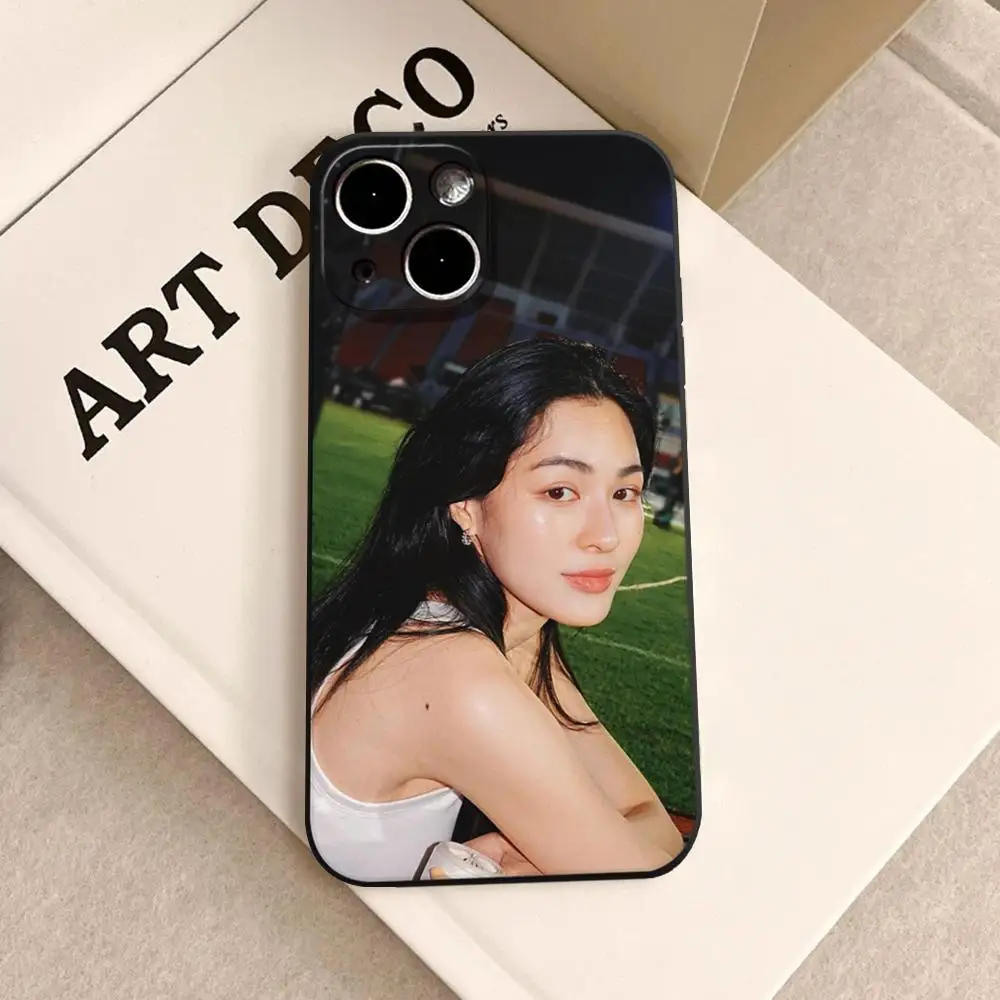 Actress L-Lingling Kwong Phone Case For iPhone 17 Air 16 15 14 Plus 13 12 11 Pro Max 16e Shockproof HD Clear Back Cover
Actress L-Lingling Kwong Phone Case For iPhone 17 Air 16 15 14 Plus 13 12 11 Pro Max 16e Shockproof HD Clear Back Cover