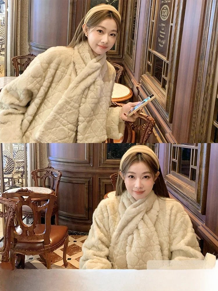 Ele Korean Sle Women's ort Coat Fake Mink Fur Warmth Faionable Lazy Sle Winter Outerwear Polyester Material
Ele Korean Sle Women's ort Coat Fake Mink Fur Warmth Faionable Lazy Sle Winter Outerwear Polyester Material