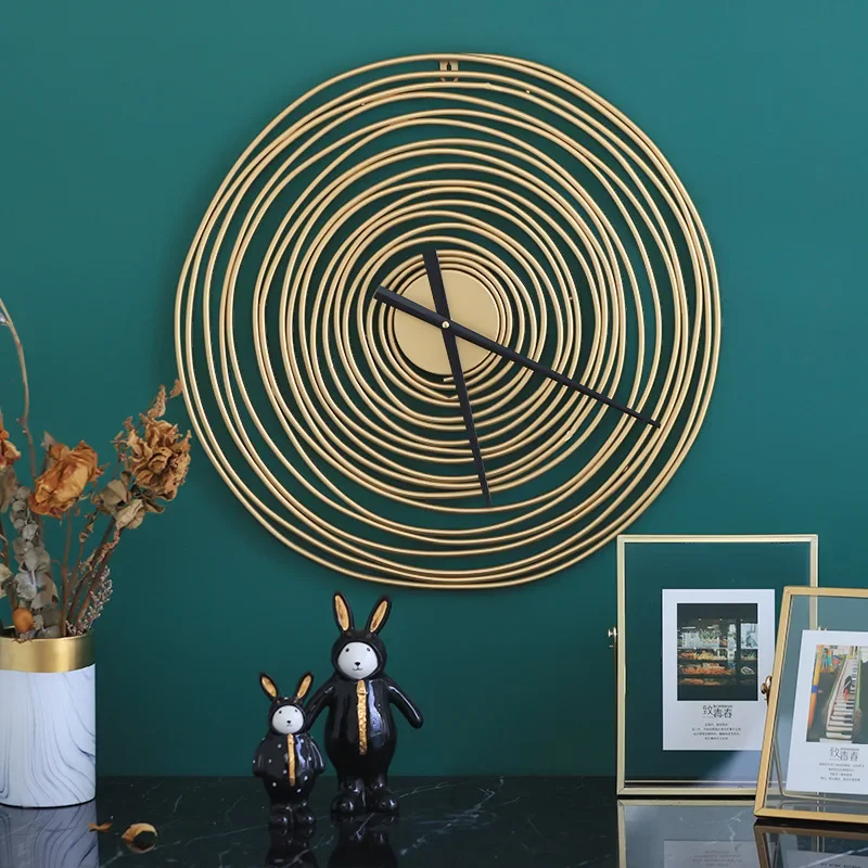 European Abstract Golden Ring Wall Wall Clock Modern Design Fashion Metal Clock Living Room Pendant Background Wall Decoration
European Abstract Golden Ring Wall Wall Clock Modern Design Fashion Metal Clock Living Room Pendant Background Wall Decoration