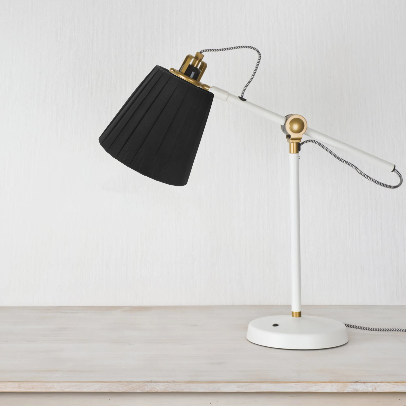 Fabric Lampshade 90x140x130 White Cloth Strip Desk Lamp Shade Cover E27 Clip Bulb Replacement Table Lampshades for Home Office
Fabric Lampshade 90x140x130 White Cloth Strip Desk Lamp Shade Cover E27 Clip Bulb Replacement Table Lampshades for Home Office
