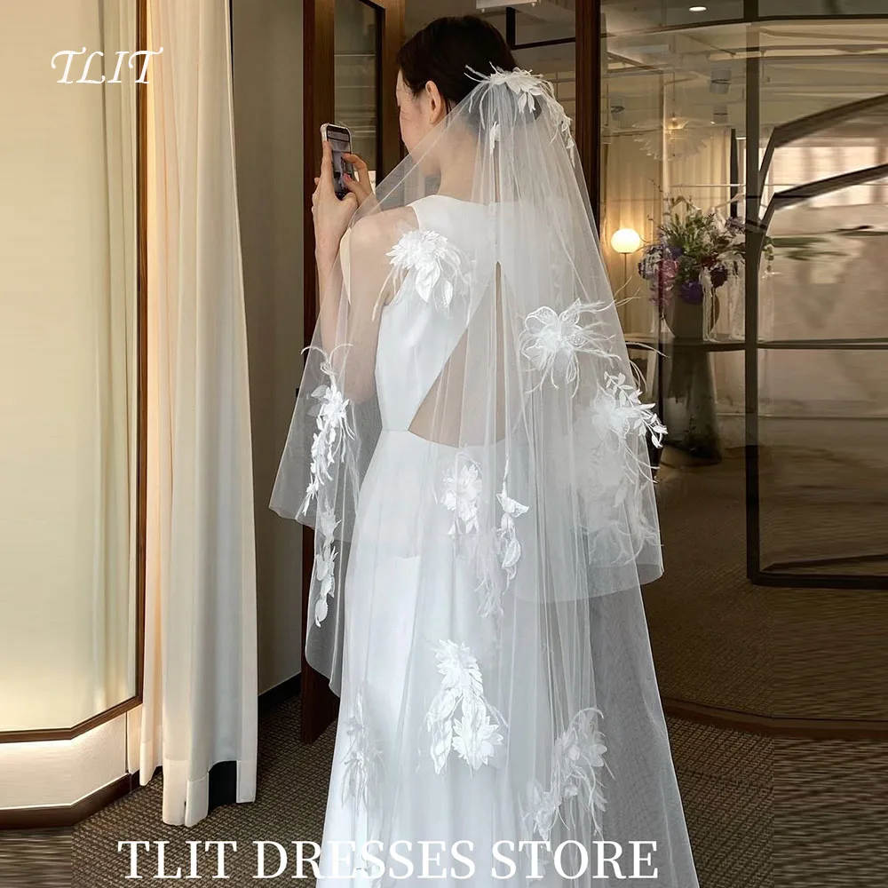 TLIT Elegant One Layer Bride Wedding Waltz Veil Tulle Bridal Veil Headdress and Floral Appliques Cut Edge Customized For Women
TLIT Elegant One Layer Bride Wedding Waltz Veil Tulle Bridal Veil Headdress and Floral Appliques Cut Edge Customized For Women