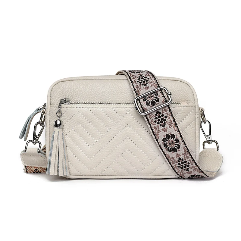 Quality Solid Tassels Genuine Leather Women Tote Bag Fashion Female Handbags Luxury Solid Cowhide Ladies Shoulder Crossbody Bags
Quality Solid Tassels Genuine Leather Women Tote Bag Fashion Female Handbags Luxury Solid Cowhide Ladies Shoulder Crossbody Bags
