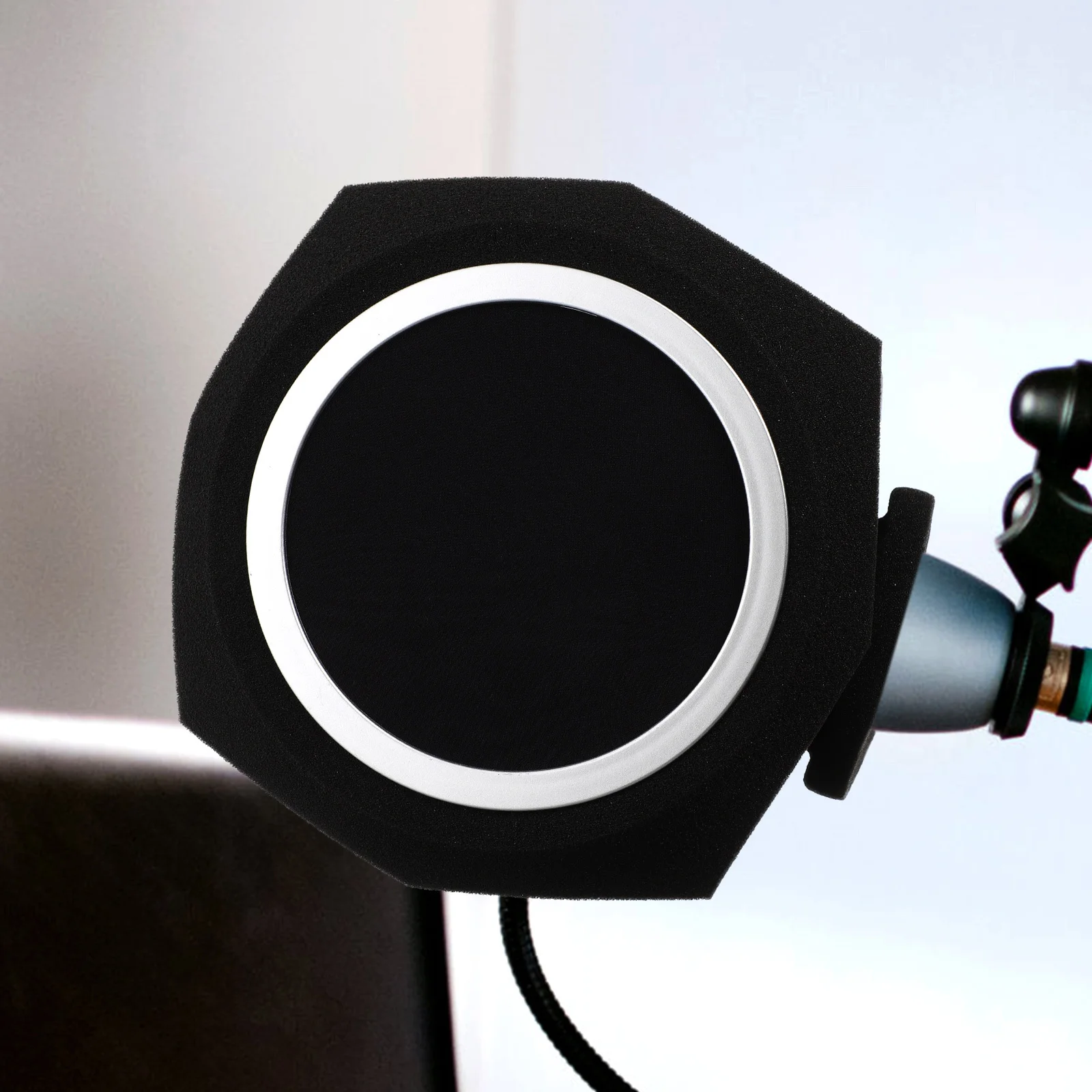 Professional Microphone Acoustic Sponge Sound Absorption Cover Universal Mic Protective Cover Noise Reduction for Desktop Tripod
Professional Microphone Acoustic Sponge Sound Absorption Cover Universal Mic Protective Cover Noise Reduction for Desktop Tripod