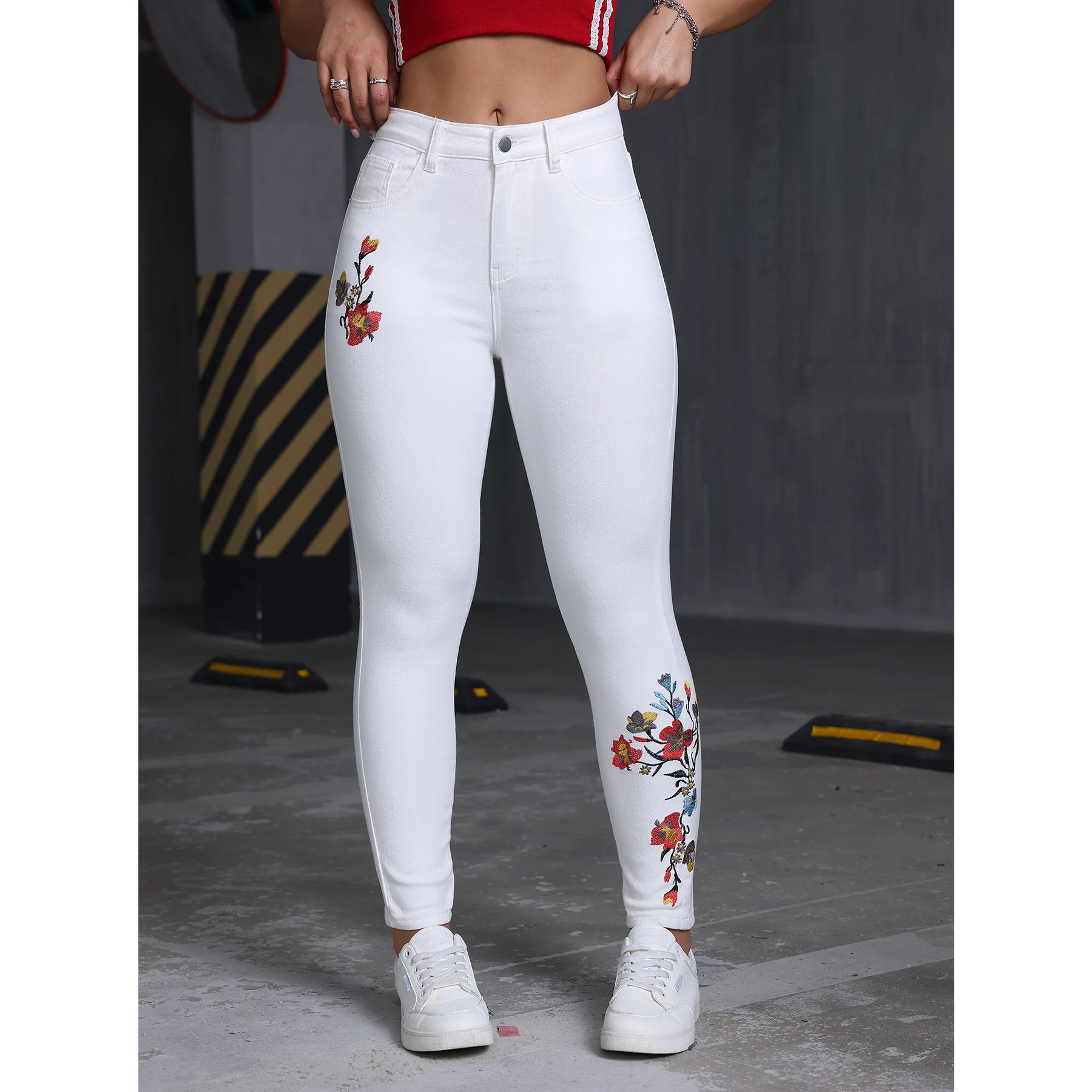Elastic Embroidered Slim Fit Denim Jeans Women's Casual High Waist Zipper High Temperature Resistant All Season Versatile
Elastic Embroidered Slim Fit Denim Jeans Women's Casual High Waist Zipper High Temperature Resistant All Season Versatile