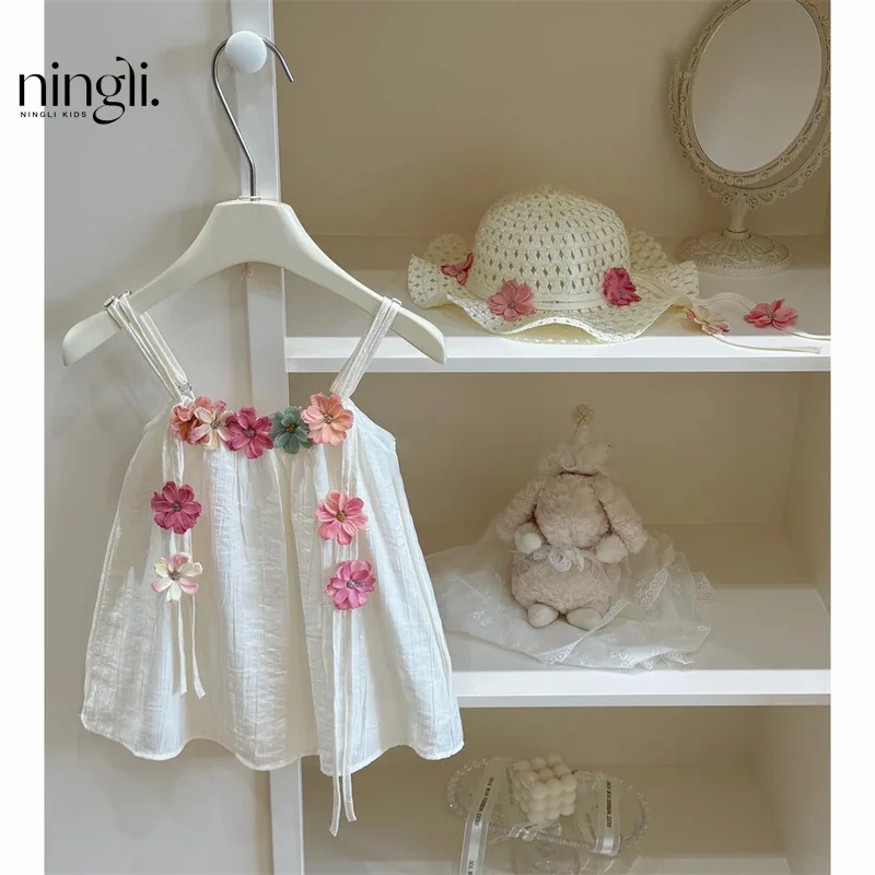 Romantic Vacation Style2025New Girl's Flower Sling Dress Western Style Baby Girl Princess Dress Fashion
Romantic Vacation Style2025New Girl's Flower Sling Dress Western Style Baby Girl Princess Dress Fashion