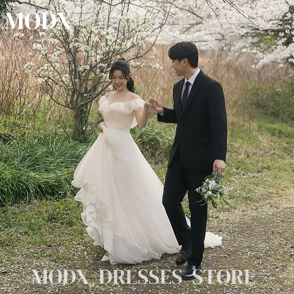 MODX Elegant Beige Organza A-line Wedding Dresses Sleeveless 웨딩드레스 Korea Photoshoot Pleat Ruffle Customised Bride Gowns 2025
MODX Elegant Beige Organza A-line Wedding Dresses Sleeveless 웨딩드레스 Korea Photoshoot Pleat Ruffle Customised Bride Gowns 2025