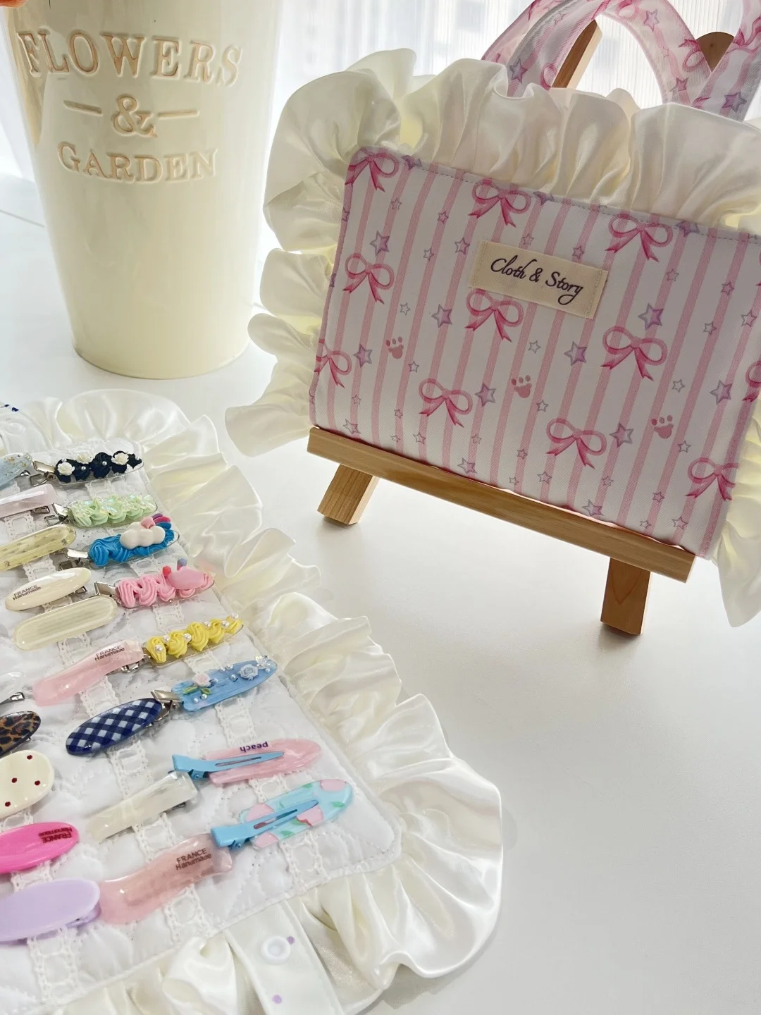 Handmade Pet Hair Clip Storage Bag Dog Headwear Organizer Children's Universal Hairpin Bag Carry-On Pet Accories
Handmade Pet Hair Clip Storage Bag Dog Headwear Organizer Children's Universal Hairpin Bag Carry-On Pet Accories