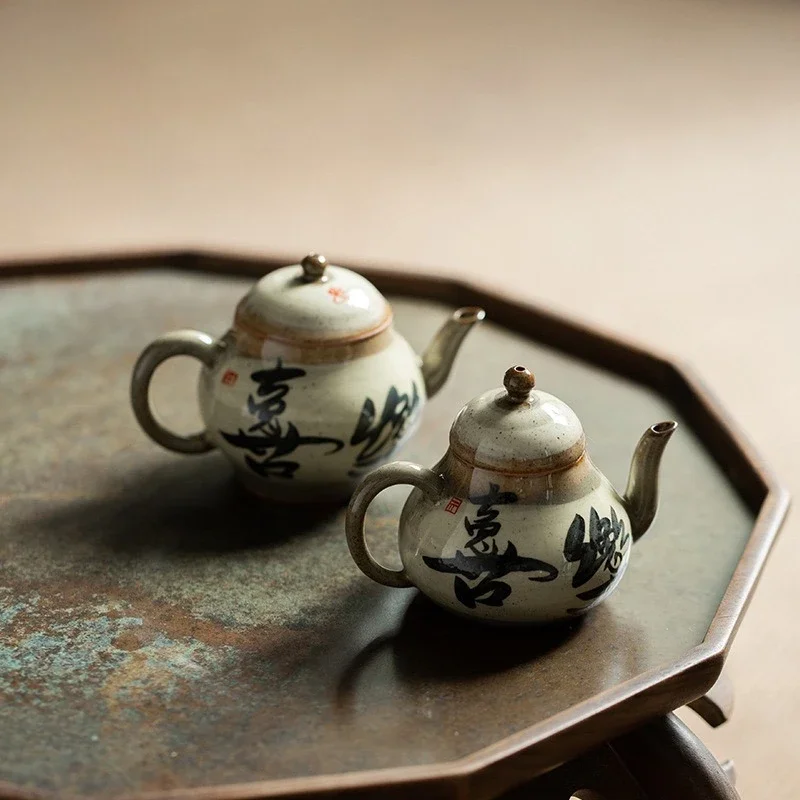 Japanese Style Underglaze Handwritten Joy Teapot Retro Household Ceramic Teapot Kung Fu TeaSet Office Decoration Tea Ceremony
Japanese Style Underglaze Handwritten Joy Teapot Retro Household Ceramic Teapot Kung Fu TeaSet Office Decoration Tea Ceremony