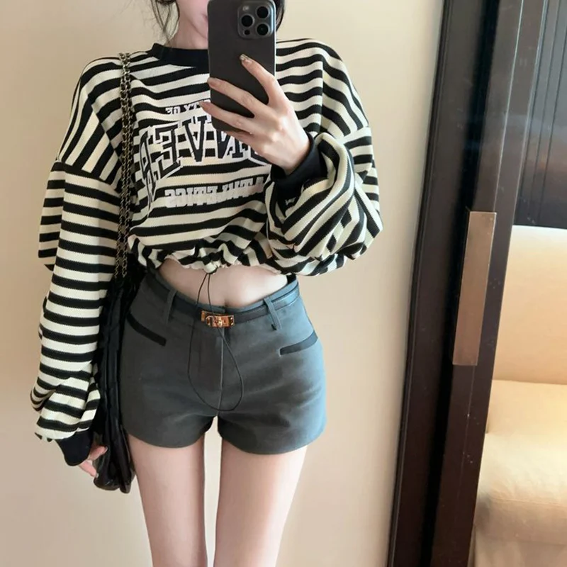 Sweet Striped Shirring Batwing Sleeve Sweatshirts Autumn Winter Vintage Temperament Loose O-neck Crop Top Women Clothes T-Shirts
Sweet Striped Shirring Batwing Sleeve Sweatshirts Autumn Winter Vintage Temperament Loose O-neck Crop Top Women Clothes T-Shirts