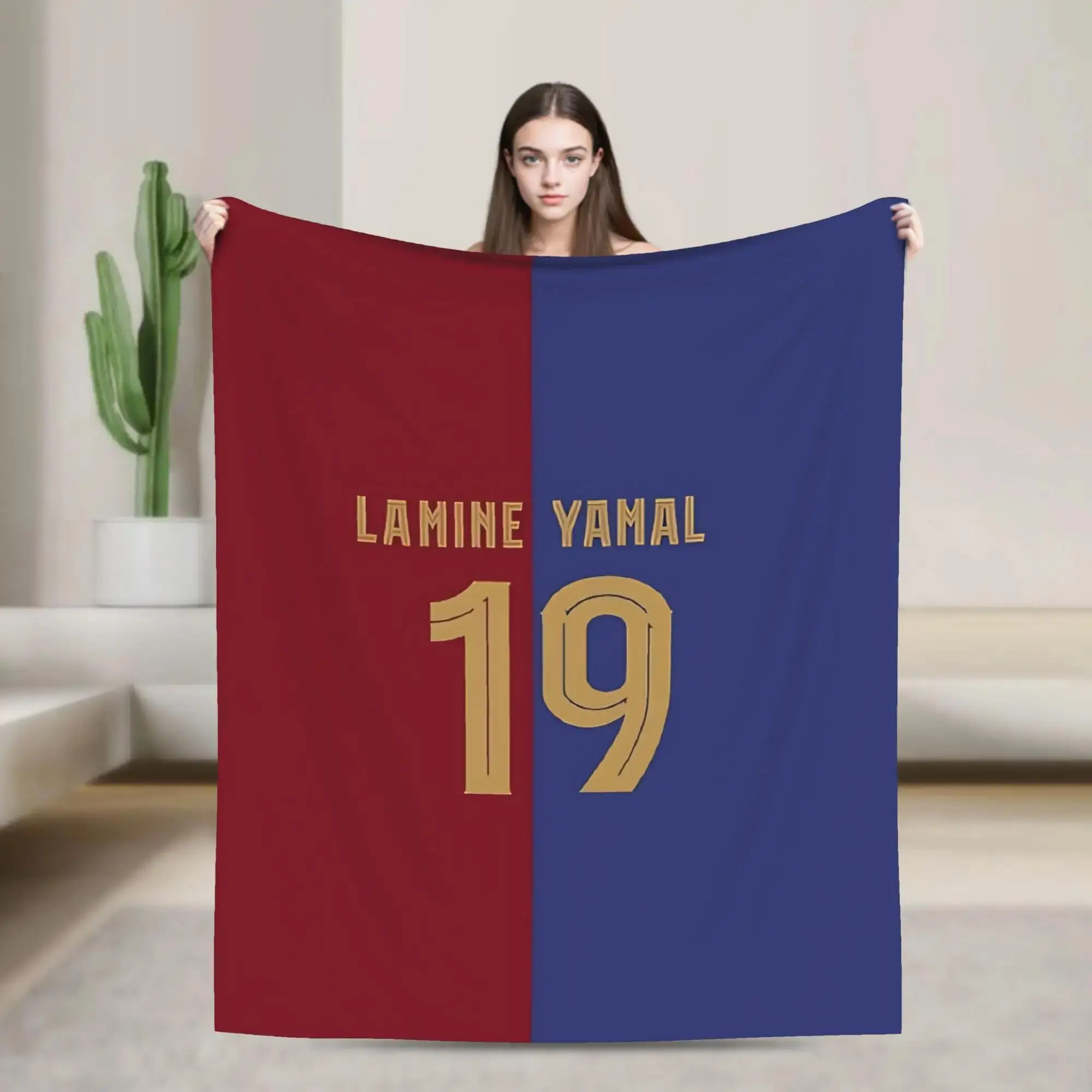 Lamine YYamal Flannel Blanket Super Warm Throw Blanket for Bedroom Picnic Sofa Bedspread Comfortable Bed Cover
Lamine YYamal Flannel Blanket Super Warm Throw Blanket for Bedroom Picnic Sofa Bedspread Comfortable Bed Cover