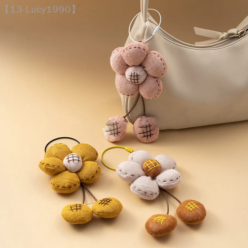 Fashion Fabric Flower Keychain Korean Sweet Floral Keyring Lovely Key Holder For Girls Bag Pendant Car Key Accessories
Fashion Fabric Flower Keychain Korean Sweet Floral Keyring Lovely Key Holder For Girls Bag Pendant Car Key Accessories
