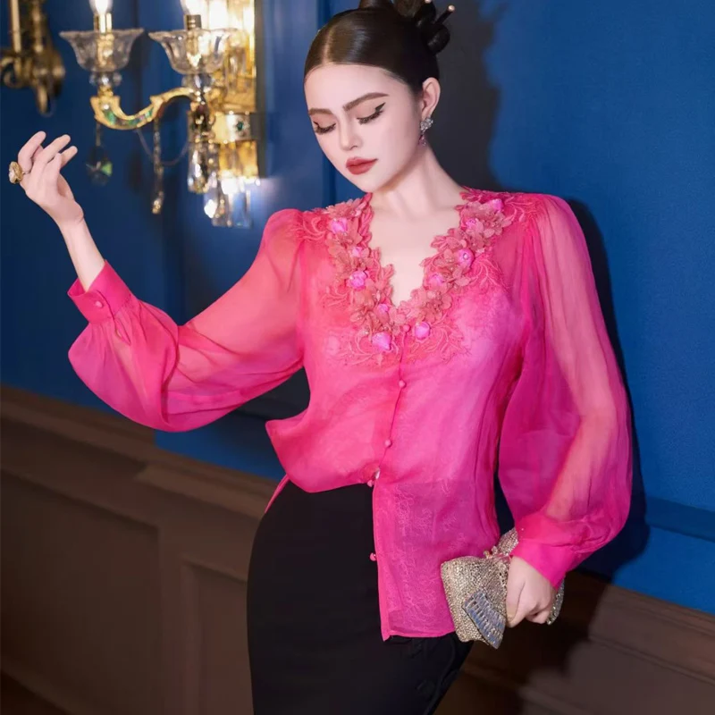 High end Summer New V-neck Embroidered Three-Dimensional Flower Silk Fabric Long Sleeves Women's Shirt L-XL
High end Summer New V-neck Embroidered Three-Dimensional Flower Silk Fabric Long Sleeves Women's Shirt L-XL