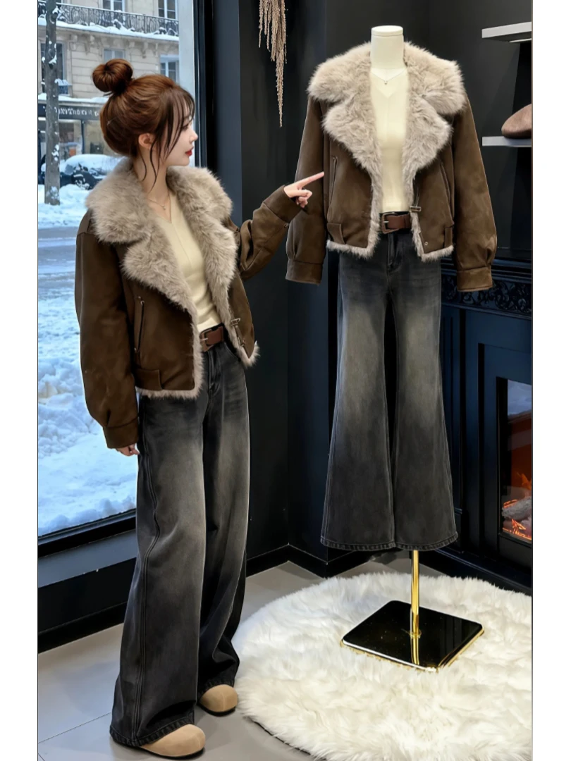 Caramel Color Quilted Cotton Jacket with Large Fur Collar Women's Elegant Style Fashionable Winter Outerwear Coat
Caramel Color Quilted Cotton Jacket with Large Fur Collar Women's Elegant Style Fashionable Winter Outerwear Coat