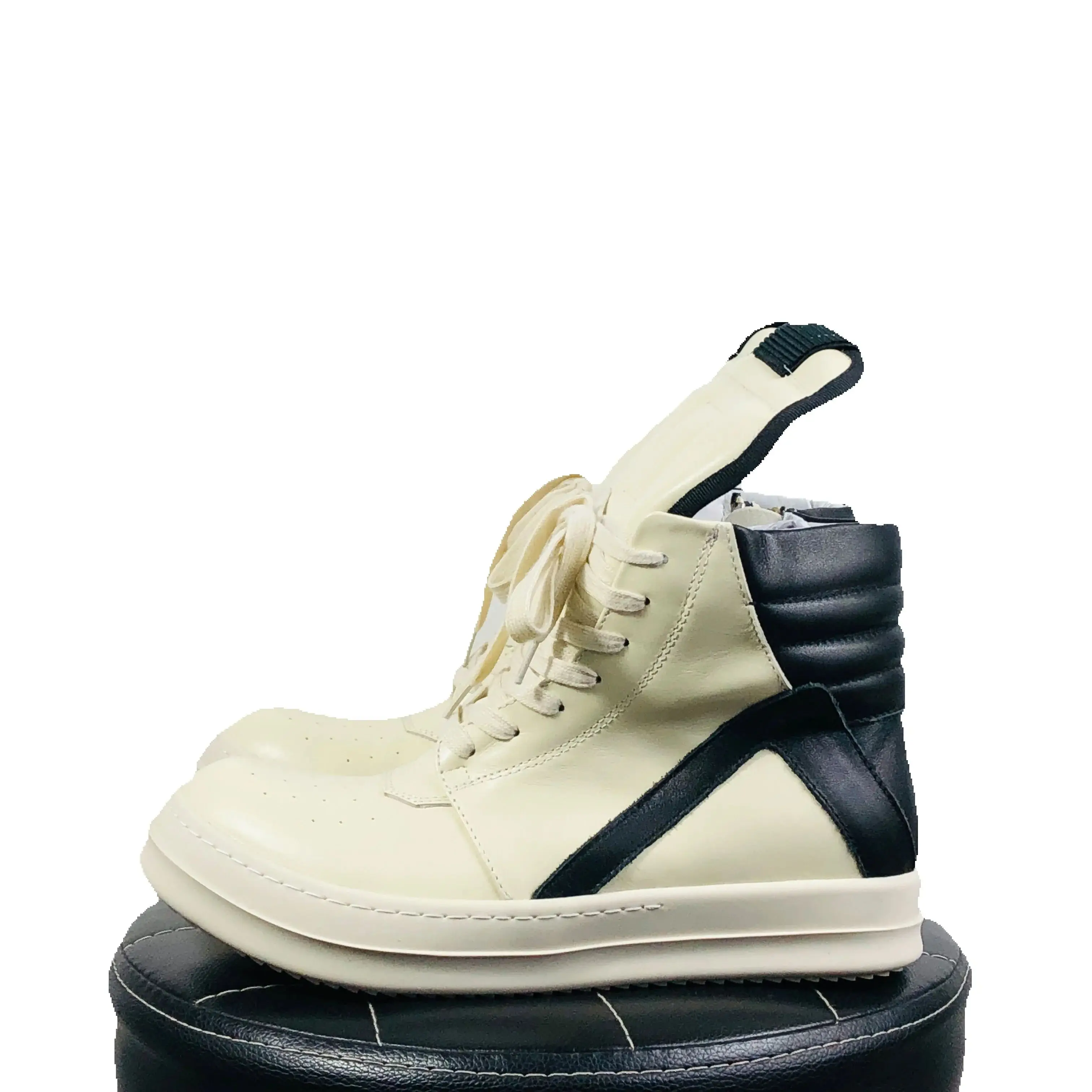 Men's High Top Shoes Casual Genuine Leather Women Boots Luxury Trainers Lace Up Zip Streetwear Black Designer Original Sneakers
Men's High Top Shoes Casual Genuine Leather Women Boots Luxury Trainers Lace Up Zip Streetwear Black Designer Original Sneakers