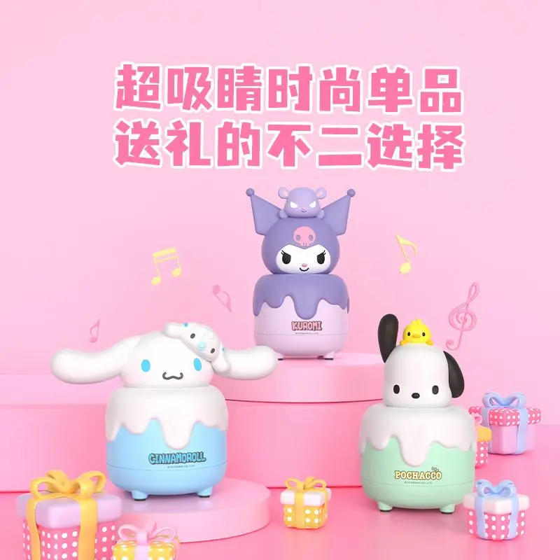 Милый мультяшный Bluetooth-динамик Cinnamoroll Pat Light, аниме-колонка Pochacco HelloKitty Kuromi в виде куклы с подарочной коробкой
Милый мультяшный Bluetooth-динамик Cinnamoroll Pat Light, аниме-колонка Pochacco HelloKitty Kuromi в виде куклы с подарочной коробкой