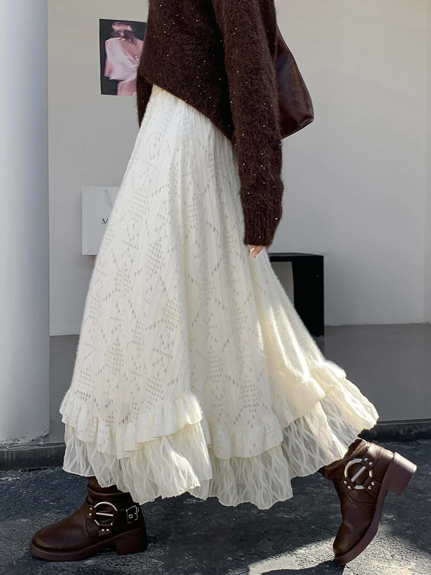 Юбка А-силуэта с высокой талией, кружевными вставками, асимметричным подолом, в корейском стиле, мягкая, удобная, для подружек невесты, весна-осень
Юбка А-силуэта с высокой талией, кружевными вставками, асимметричным подолом, в корейском стиле, мягкая, удобная, для подружек невесты, весна-осень