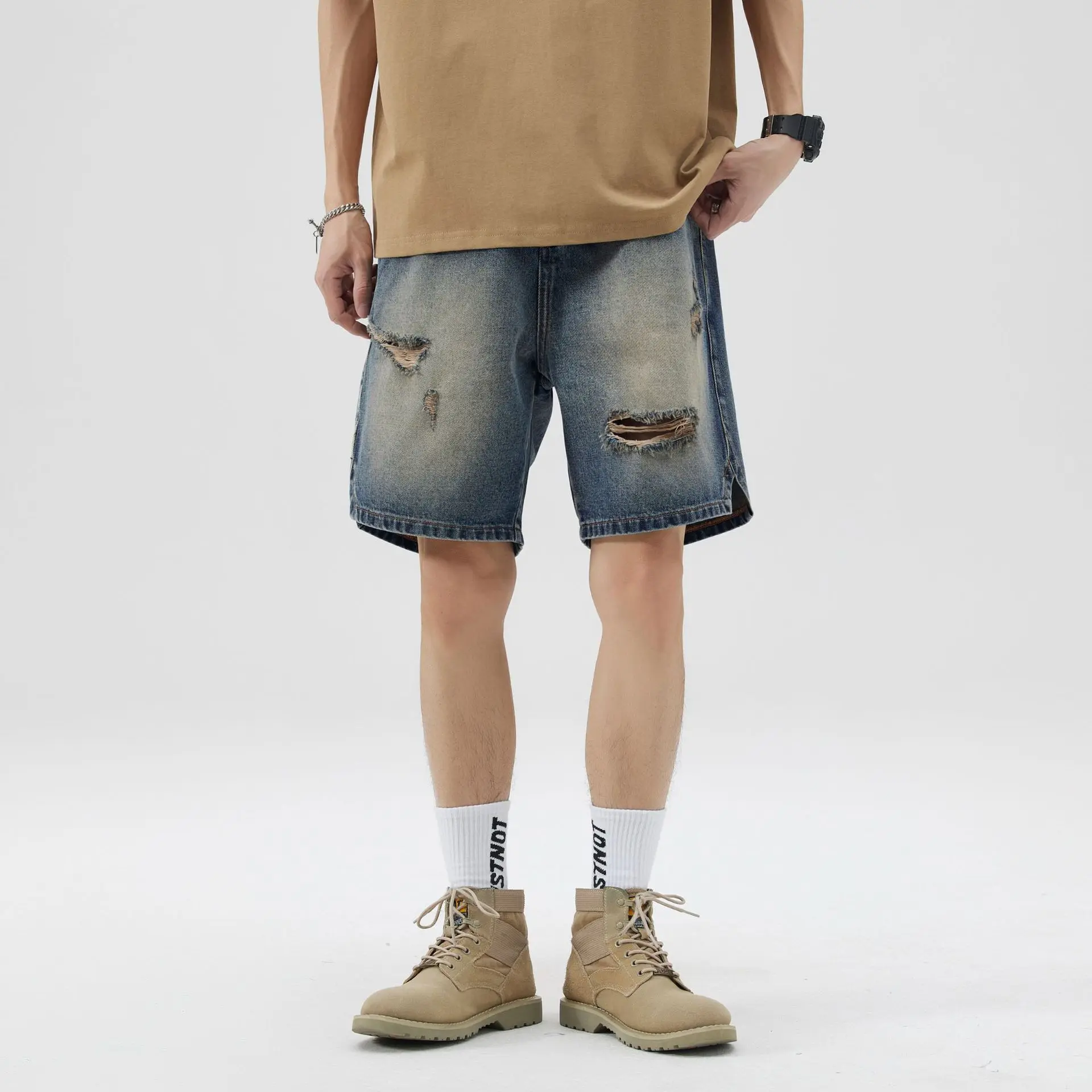 Japanese loose ripped nostalgic denim shorts men's 2025 summer thin casual versatile shorts jeans for men streetwear
Japanese loose ripped nostalgic denim shorts men's 2025 summer thin casual versatile shorts jeans for men streetwear