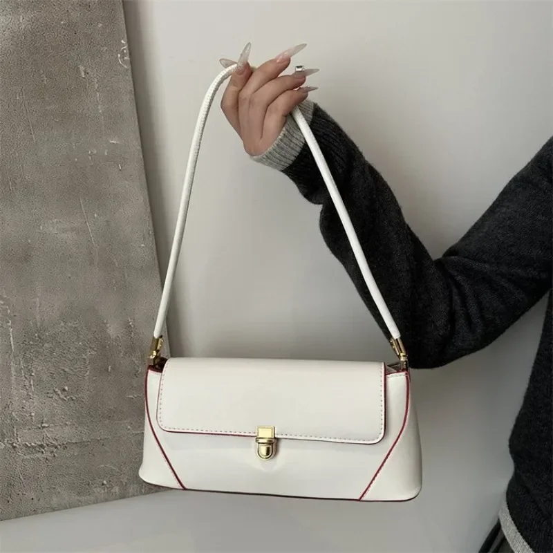 Trendy Luxury Designer Diaper Bag For Women Fashionable Large Capacity Tote Elegant Leather Crossbody Shoulder Bag Simple
Trendy Luxury Designer Diaper Bag For Women Fashionable Large Capacity Tote Elegant Leather Crossbody Shoulder Bag Simple