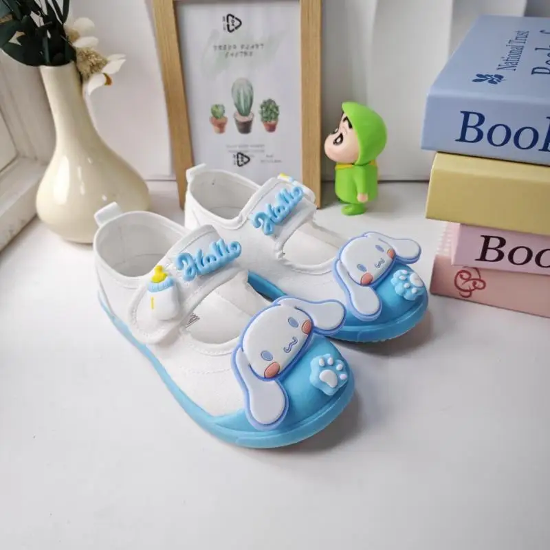 Детская парусиновая обувь Cinnamoroll Sanrio, кавайная весенне-осенняя новая модная пляжная обувь с героями мультфильмов, спортивная обувь в стиле аниме, дышащая 
Детская парусиновая обувь Cinnamoroll Sanrio, кавайная весенне-осенняя новая модная пляжная обувь с героями мультфильмов, спортивная обувь в стиле аниме, дышащая