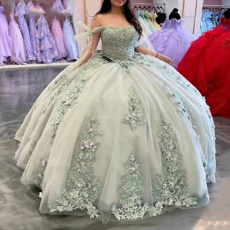 Light Green Quinceanera Dress Ball Gown 2024 3D Floral Applique Lace Beading Tull Corset Sweet 16 Vestido 15 De Años
Light Green Quinceanera Dress Ball Gown 2024 3D Floral Applique Lace Beading Tull Corset Sweet 16 Vestido 15 De Años