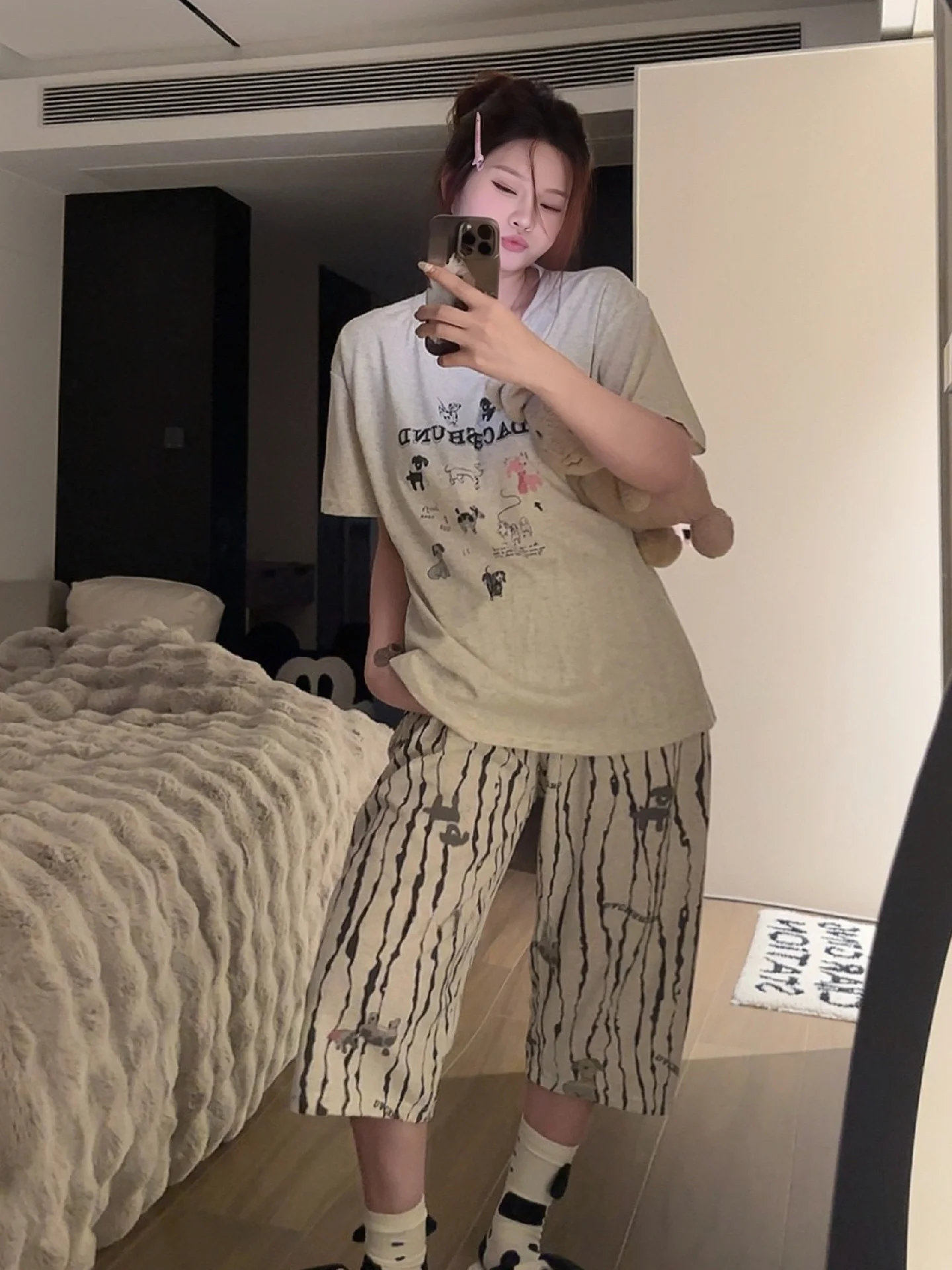 Summer Cotton Sleepwear Women's Lazy Dog Print Loose Fit Short Sleeve Seven-Piece Pants Home Clothes Set Comfortable round Neck
Summer Cotton Sleepwear Women's Lazy Dog Print Loose Fit Short Sleeve Seven-Piece Pants Home Clothes Set Comfortable round Neck