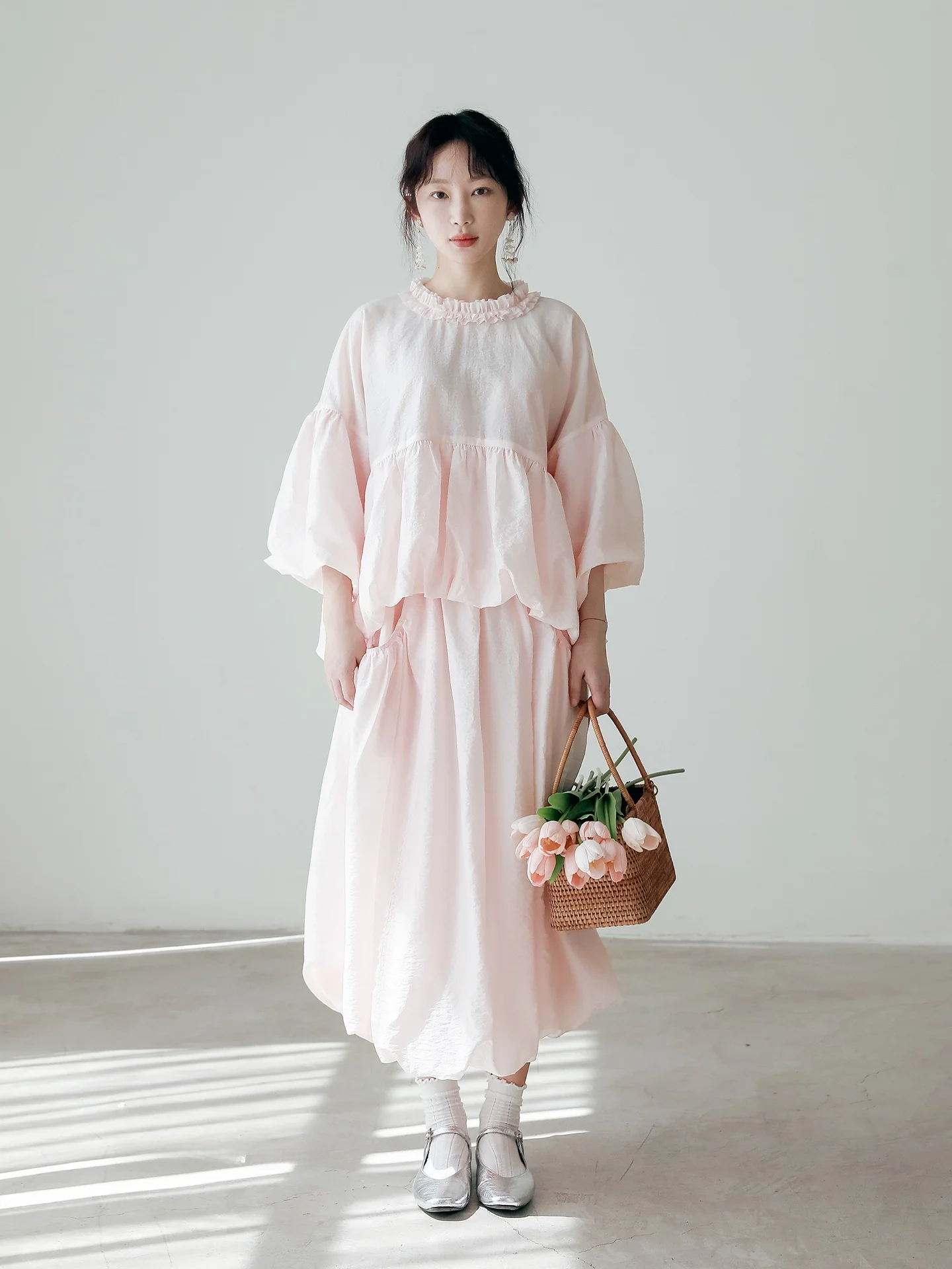Romantic Bloom Skirt Women's Original Bubble Sleeve Half-length Skirt Elastic Waist Cool Feeling Lenzing Lyocell Nylon Fabric
Romantic Bloom Skirt Women's Original Bubble Sleeve Half-length Skirt Elastic Waist Cool Feeling Lenzing Lyocell Nylon Fabric