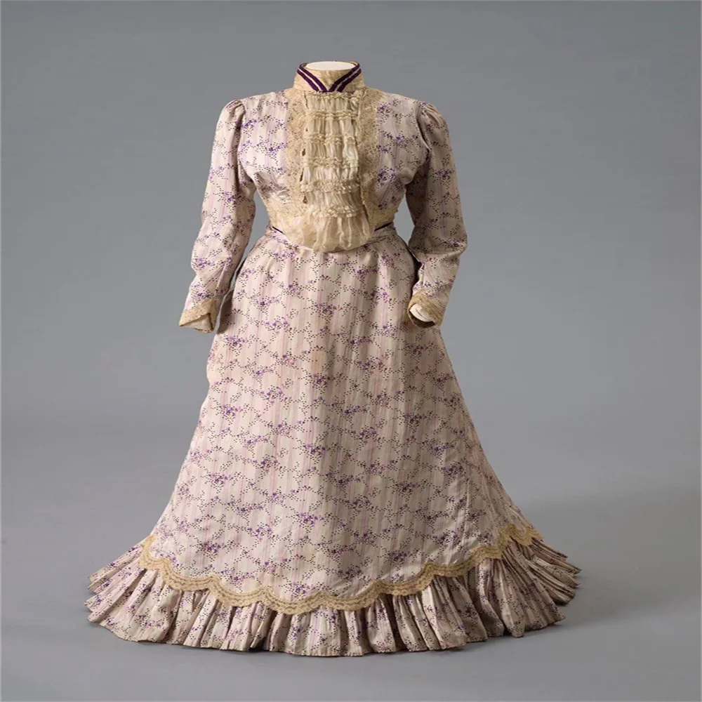 18th Century Lady Victorian Bustle Evening Steampunk Vampire Gothic Ball Gown Bustle Dress Tea Party Ball Gown
18th Century Lady Victorian Bustle Evening Steampunk Vampire Gothic Ball Gown Bustle Dress Tea Party Ball Gown