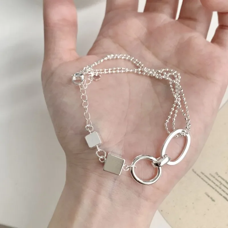 925 Sterling Silver Geometric Charming Block Hollow Circle Bracelet for Women Fine Jewelry Minimalist Accessories Wholesale
925 Sterling Silver Geometric Charming Block Hollow Circle Bracelet for Women Fine Jewelry Minimalist Accessories Wholesale