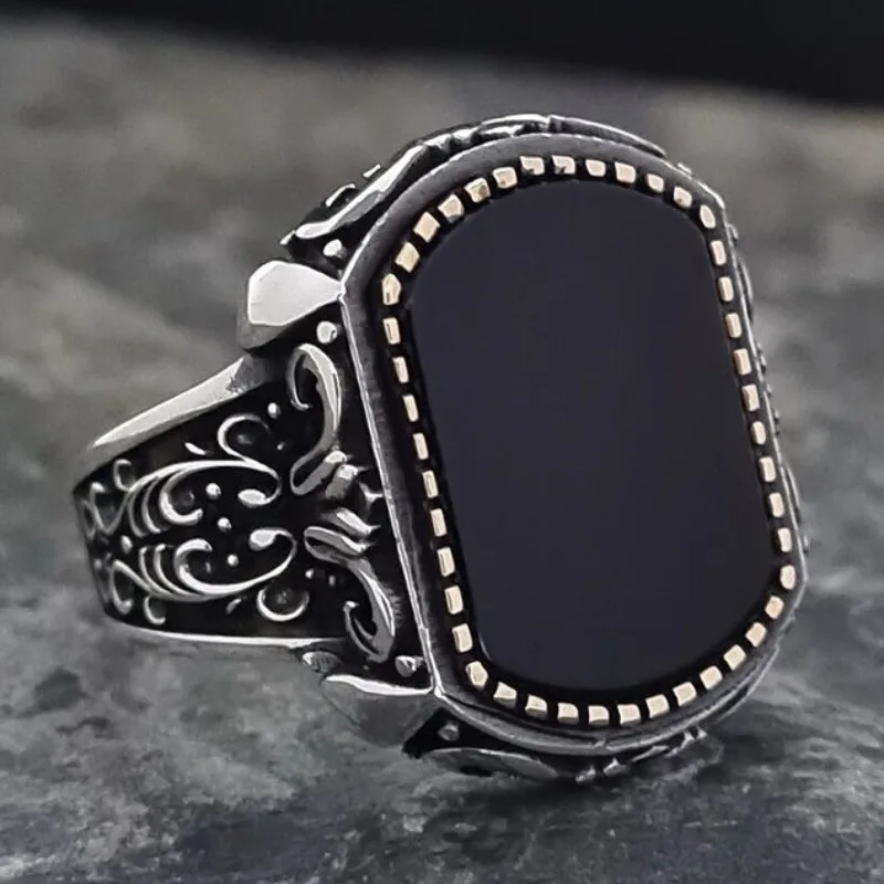 Fashion Charm Inlaid with Black Stone Silver Color Square Ring Fashion Party Mens Rings Jewelry
Fashion Charm Inlaid with Black Stone Silver Color Square Ring Fashion Party Mens Rings Jewelry
