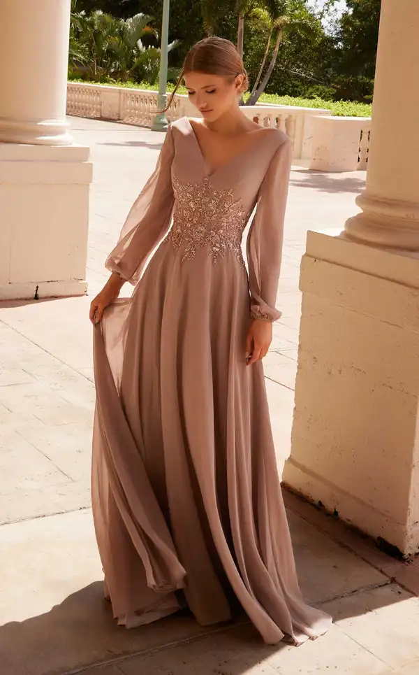 Customized Casual Chiffon Applique Pleat A-line V-neck Long Dresses Bespoke Occasion Dresses Retro Exquisite High quality Simple 
Customized Casual Chiffon Applique Pleat A-line V-neck Long Dresses Bespoke Occasion Dresses Retro Exquisite High quality Simple