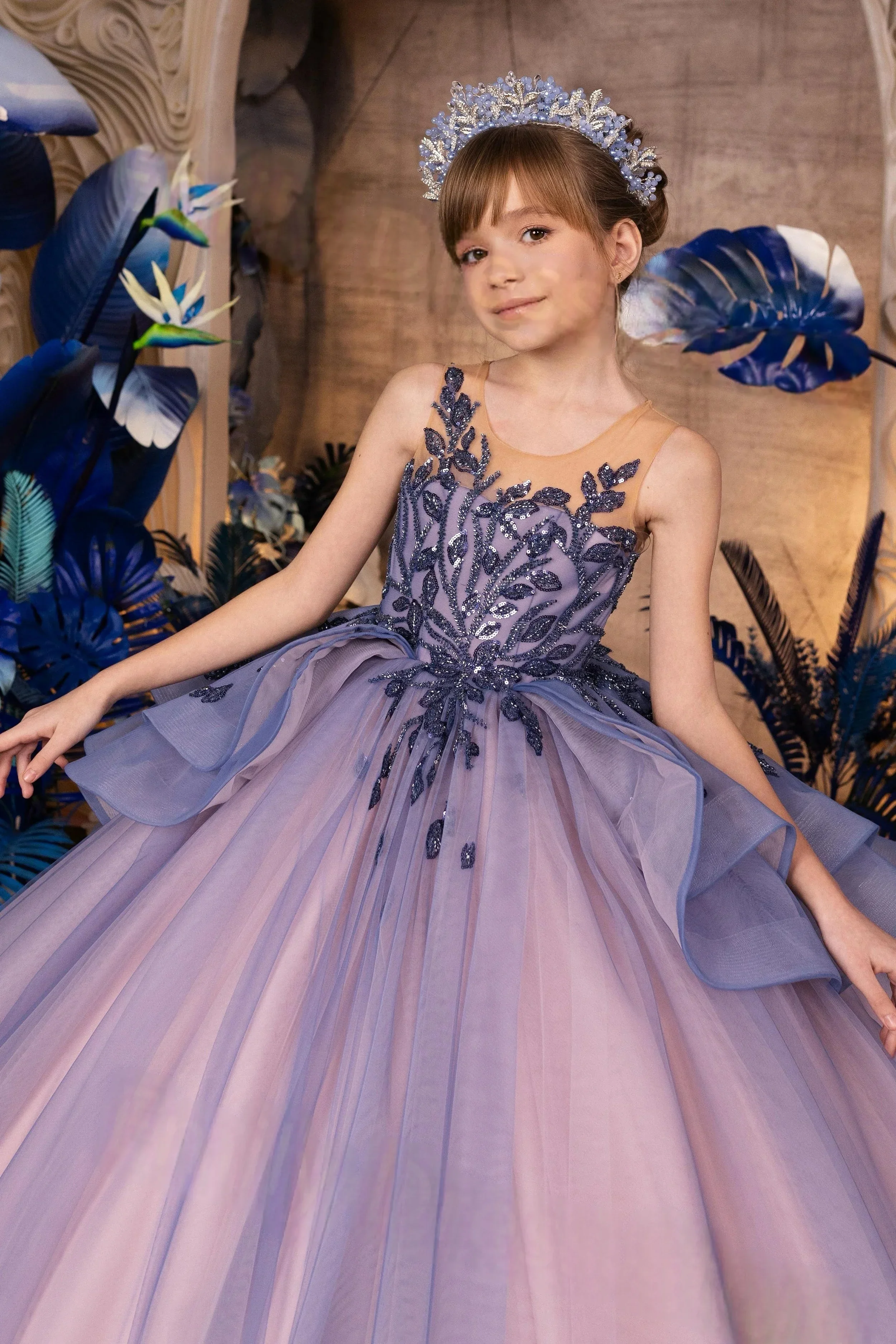 Custom Flower Girl Dress First Christmas Wedding Party Dress Princess Pageant Gown with Sheer Neck Beaded Bodice Ruffled Peplum
Custom Flower Girl Dress First Christmas Wedding Party Dress Princess Pageant Gown with Sheer Neck Beaded Bodice Ruffled Peplum