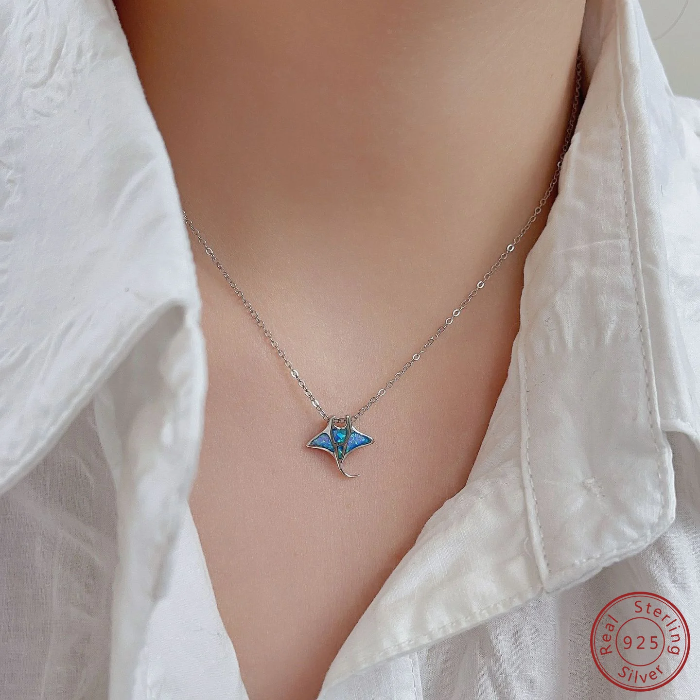 2025 New 100% S925 Sterling Silver Ocean Creature Devil Fish Necklace Fashion Versatile Temperament High Grade Jewelry for Women
2025 New 100% S925 Sterling Silver Ocean Creature Devil Fish Necklace Fashion Versatile Temperament High Grade Jewelry for Women