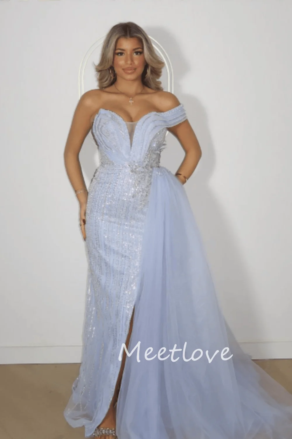 Meetlove 2024 Sheanth One Shoulder Sleeves Fully Sequins Tulle Side Slit Floor Length Prom Dress Evening Dress Formal Dress
Meetlove 2024 Sheanth One Shoulder Sleeves Fully Sequins Tulle Side Slit Floor Length Prom Dress Evening Dress Formal Dress