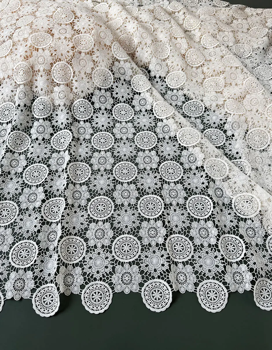 Fashionable Skin Friendly Guipure Lace Fine Cotton Textured African Cord Lace Cupion Fabric 5 Yards Occasional Couple Wear
Fashionable Skin Friendly Guipure Lace Fine Cotton Textured African Cord Lace Cupion Fabric 5 Yards Occasional Couple Wear