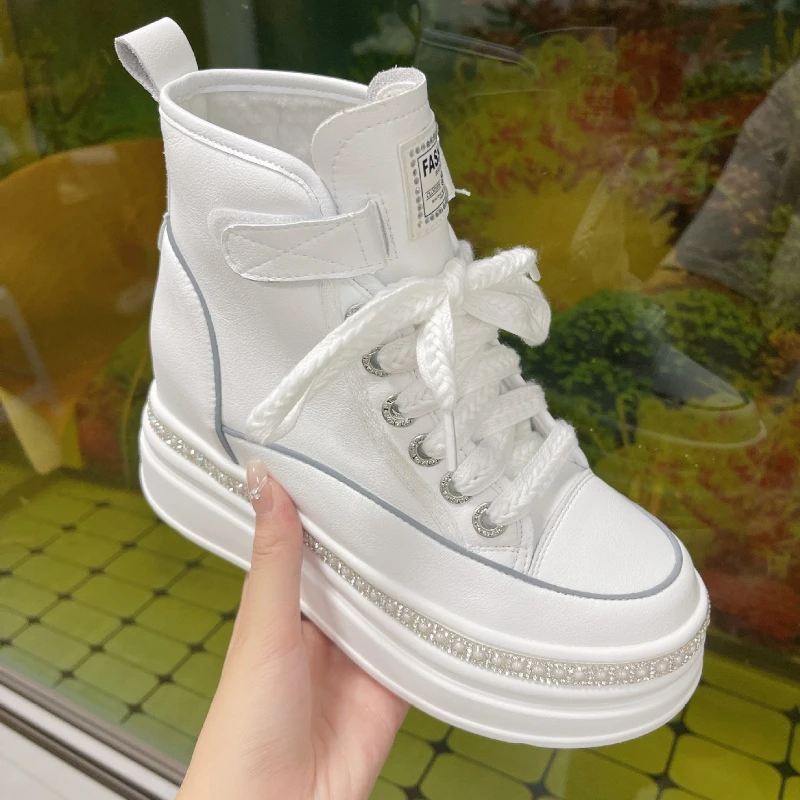 New Spring High Platform Boots 8CM High Heels Women Thick Sole Shoes Leather Wedge Chunky Sneaker Breathable Casual Ankle Boots
New Spring High Platform Boots 8CM High Heels Women Thick Sole Shoes Leather Wedge Chunky Sneaker Breathable Casual Ankle Boots