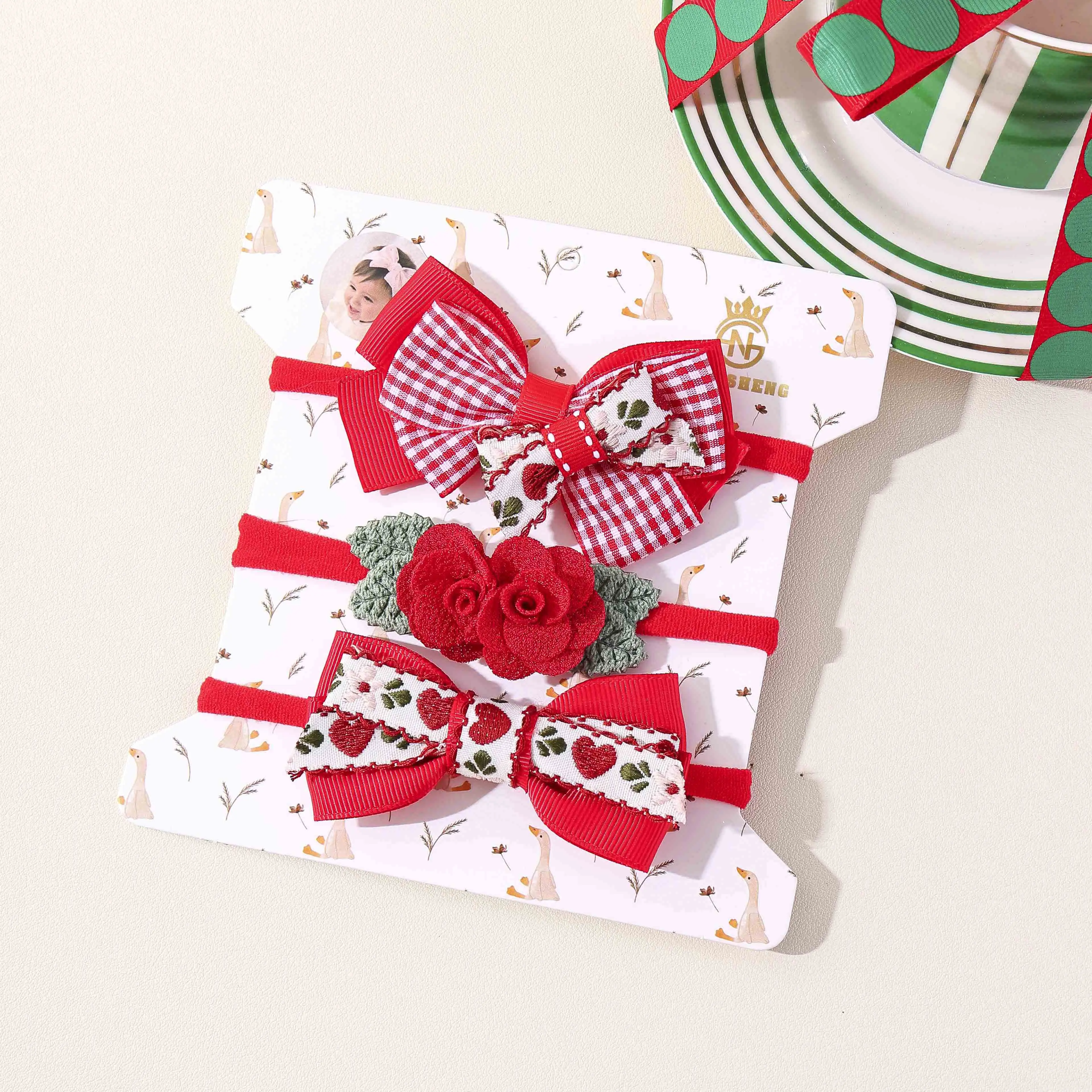 Набор из 3 детских повязок на голову для девочек: мягкие эластичные тюрбаны с красными бантами, ручной работы, для новорожденных и детей, аксессуары для волос
Набор из 3 детских повязок на голову для девочек: мягкие эластичные тюрбаны с красными бантами, ручной работы, для новорожденных и детей, аксессуары для волос