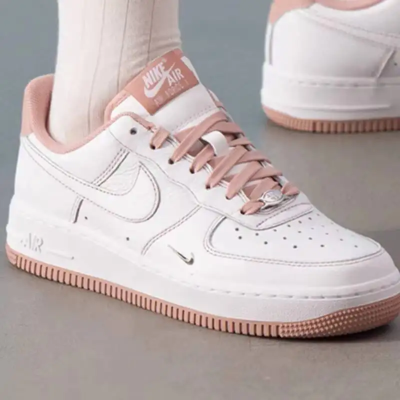 New 2026 Nike Womens Air Force 1 Low Sneakers IB6543-100 White Pink Limited Low Price
New 2026 Nike Womens Air Force 1 Low Sneakers IB6543-100 White Pink Limited Low Price