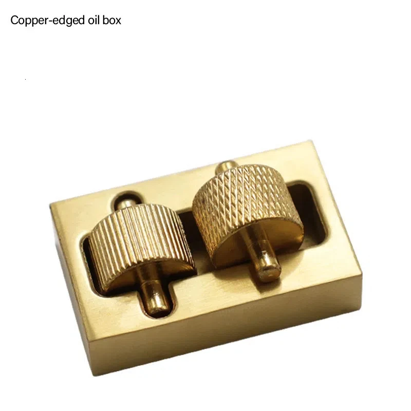 Pure copper mini side oil box bucket side oil pen side oiler leather edge oiling treatment DIY hand sewing leather tools
Pure copper mini side oil box bucket side oil pen side oiler leather edge oiling treatment DIY hand sewing leather tools