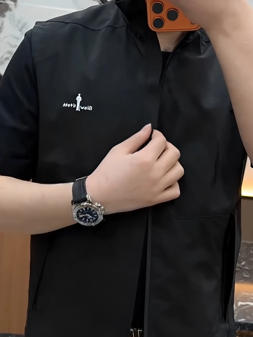 Men's Faionable Stand Collar Vest Spring Autumn Loose Casual Comfortable High Quali Polyester Fiber Zipper Pure Color
Men's Faionable Stand Collar Vest Spring Autumn Loose Casual Comfortable High Quali Polyester Fiber Zipper Pure Color