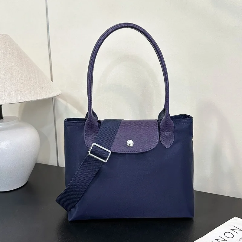 Oxford cloth bag for women, stylish and stylish, simple and casual, versatile, patchwork handbag, shoulder bag, oblique shoulde
Oxford cloth bag for women, stylish and stylish, simple and casual, versatile, patchwork handbag, shoulder bag, oblique shoulde