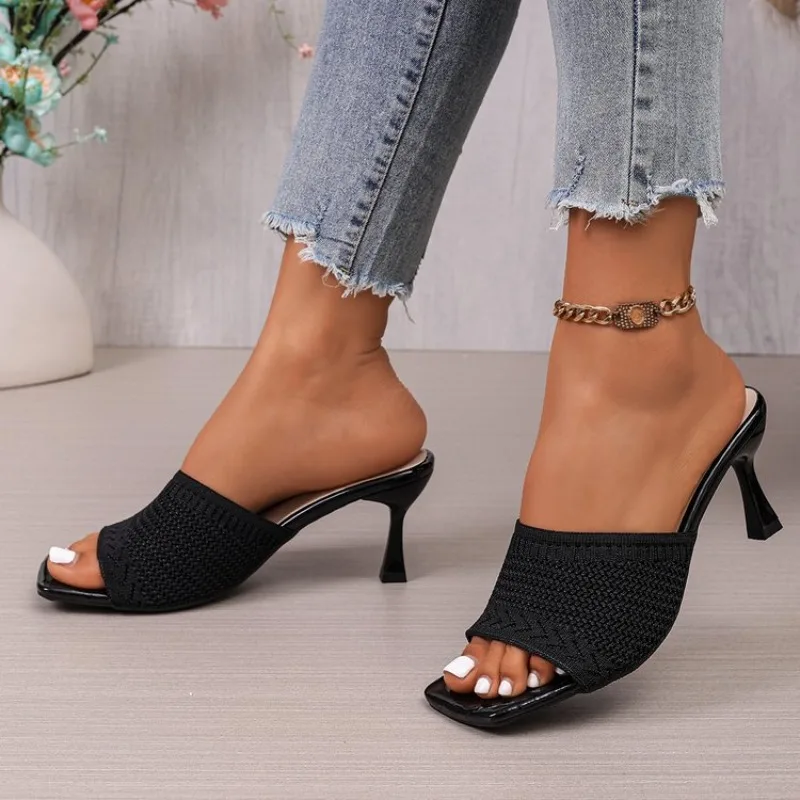 Summer Women Sandals New Luxury Outdoor Slippers Casual Women Shoes Open Toe Soft High Heels Mules Slippers
Summer Women Sandals New Luxury Outdoor Slippers Casual Women Shoes Open Toe Soft High Heels Mules Slippers