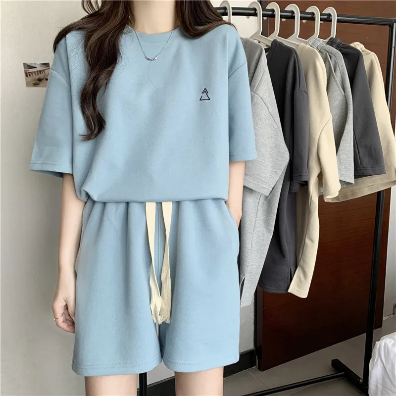 2024 Summer Women Clothing Sets Short Sleeve T-shirts+Shorts 2Pcs Suits Female Solid Color Outfits Ladies Casual Loose Tracksuit
2024 Summer Women Clothing Sets Short Sleeve T-shirts+Shorts 2Pcs Suits Female Solid Color Outfits Ladies Casual Loose Tracksuit