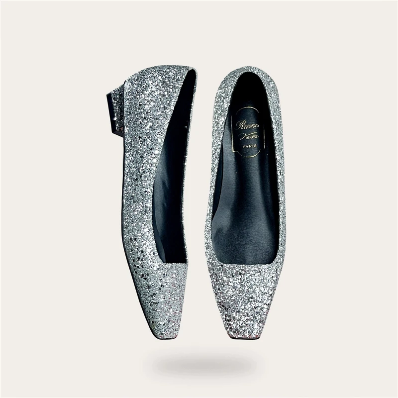 Spring square toe shallow mouth sequin 2.5cm low heel shoes banquet large size small size square heel flat heel women's shoes
Spring square toe shallow mouth sequin 2.5cm low heel shoes banquet large size small size square heel flat heel women's shoes