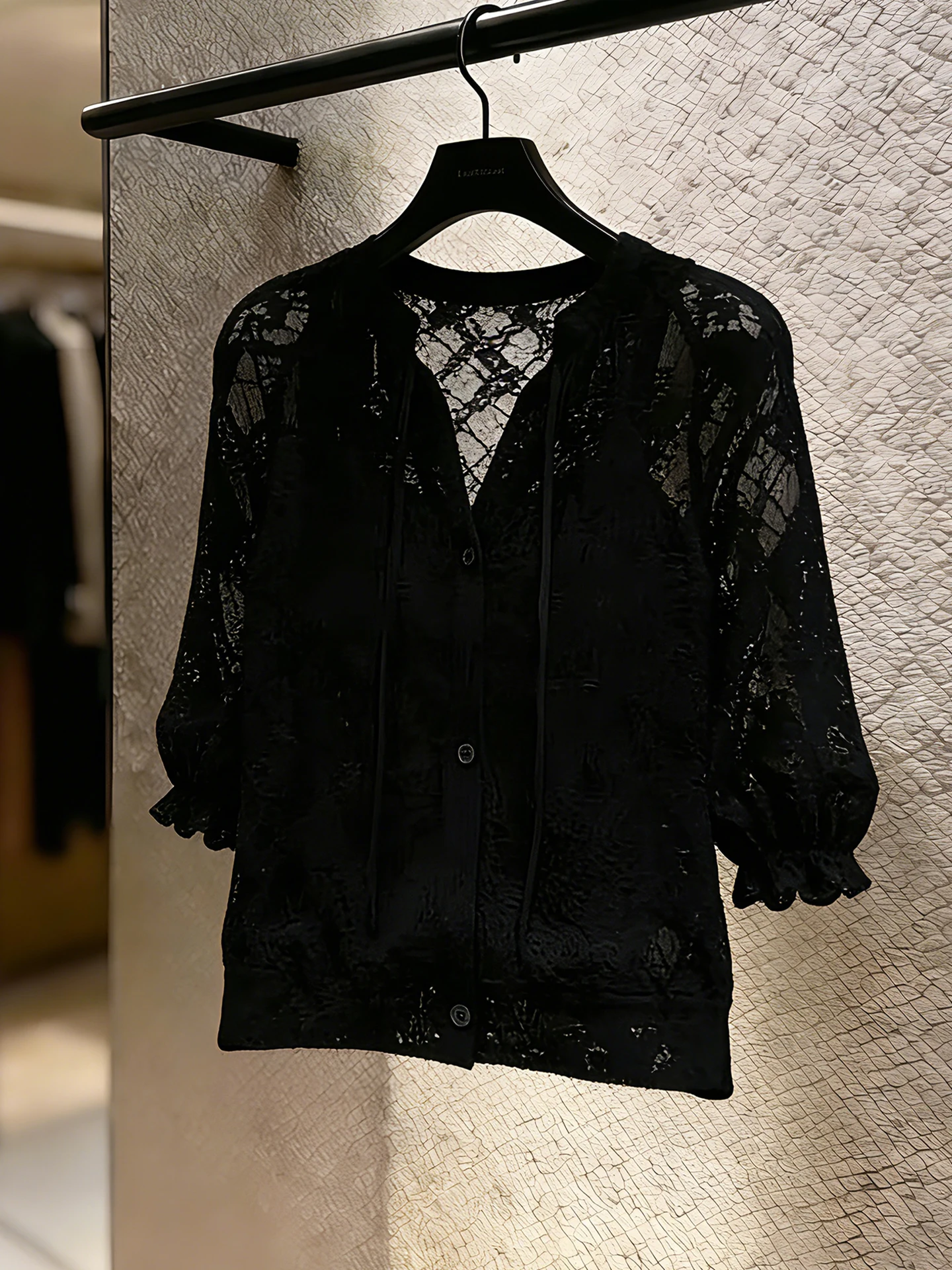 Elegant Lace Splice Shirt Korean Style Commute Fashion Light Maturity Style Precise Design Summer Collection Women's Shirt
Elegant Lace Splice Shirt Korean Style Commute Fashion Light Maturity Style Precise Design Summer Collection Women's Shirt