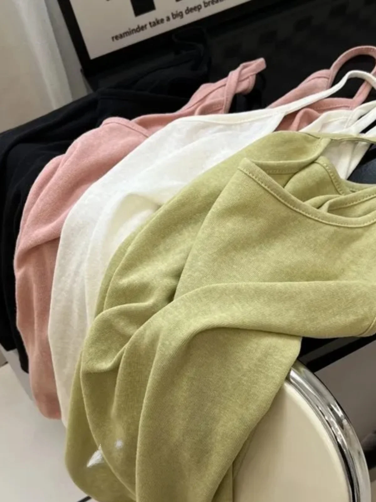 plus Size Summer Korean Style Loose Sleeveless Women's Camisole Base Layer Small Strap Vest Thinming Versatile Inner Wear
plus Size Summer Korean Style Loose Sleeveless Women's Camisole Base Layer Small Strap Vest Thinming Versatile Inner Wear