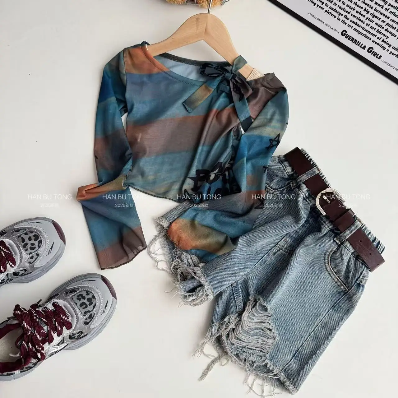 Girl's suit new middle and large children's long-sleeved T-shirt bottoming shirt denim holes shorts casual shorts 120-170cm
Girl's suit new middle and large children's long-sleeved T-shirt bottoming shirt denim holes shorts casual shorts 120-170cm