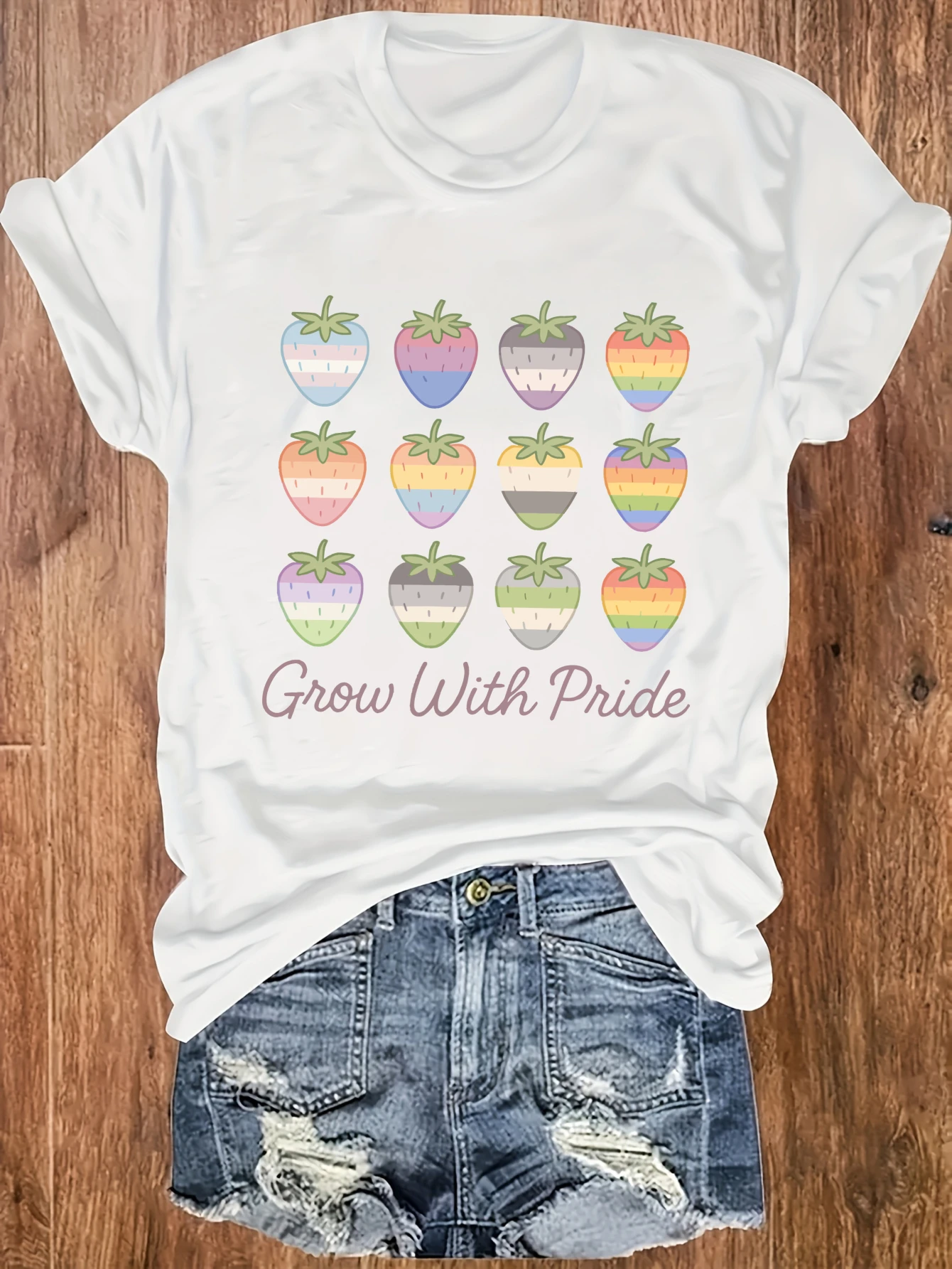 women's plus size tank top Colorful Strawberry Pride Flags Pattern Suitable for sports and daily wear summer beach vacation tops
women's plus size tank top Colorful Strawberry Pride Flags Pattern Suitable for sports and daily wear summer beach vacation tops