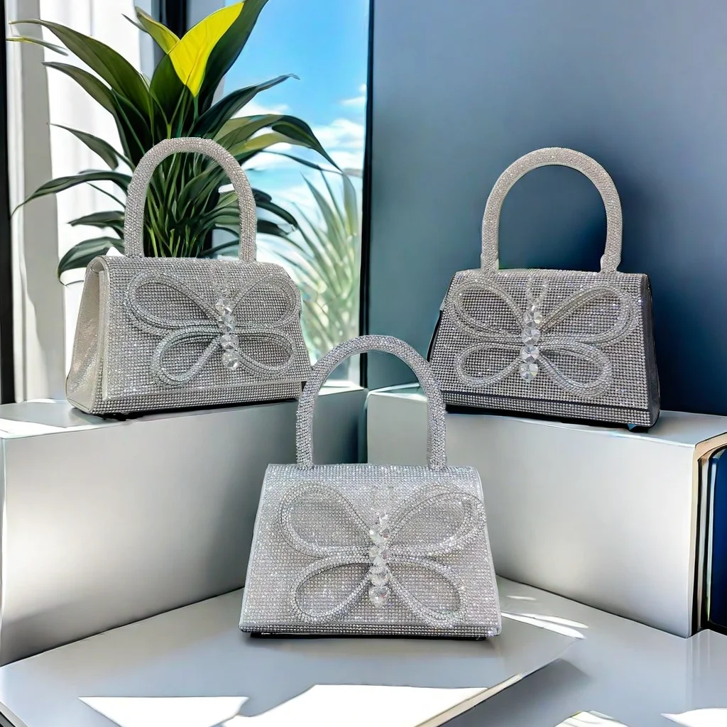 iny Knot Clutch Bag Evening Bag Luxury Diamond New Bride Handbag Faionable Square Bag PVC Material Daily Use
iny Knot Clutch Bag Evening Bag Luxury Diamond New Bride Handbag Faionable Square Bag PVC Material Daily Use